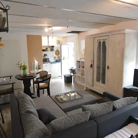 Cozy In With Fishing Near Apartment *