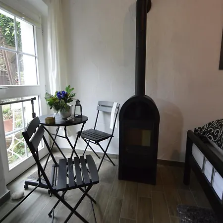 Cozy In With Fishing Near Apartment