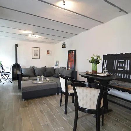 Cozy In With Fishing Near Apartment *